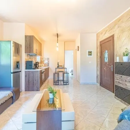 Apartament Faeax Línia